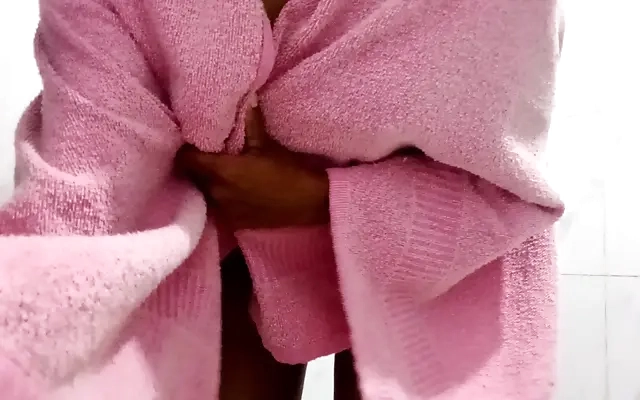 POV: My tinder date cum inside me without condom :(