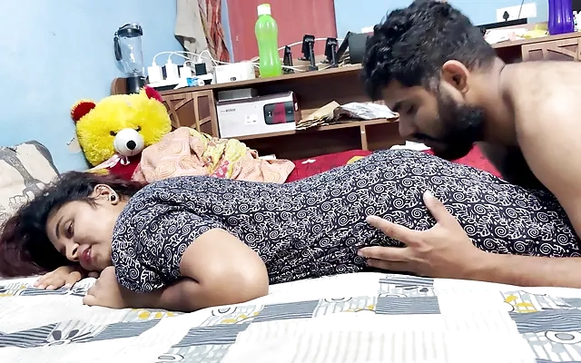Beautiful 18yo have Quick Sex with Stepdad with Cum on Pussy