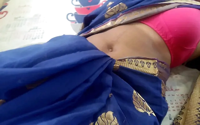 Stepmom with gigantic boobs is wild and horny MILF - (Diamond Foxxx)