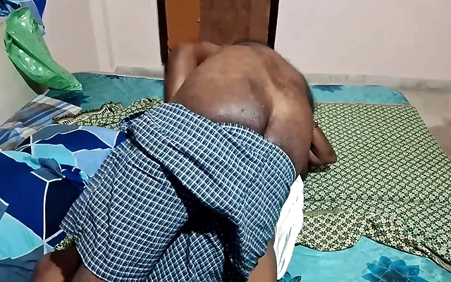 Hijab Teen Lets Her Guy Have His Way with Her Body - Hijablust