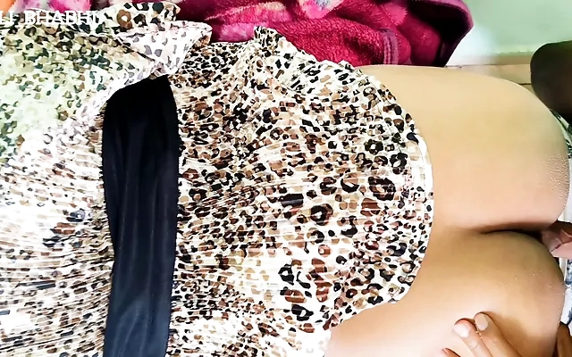 Aquele sexo gostoso sentindo a socada ate o fim no cu e na buceta no pelo ate gozar juntos !