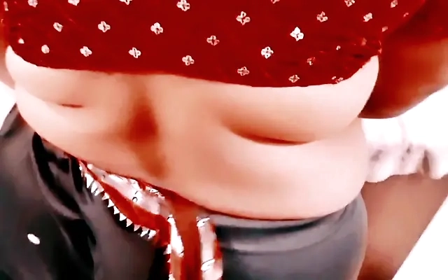 ハメ撮り Hカップの爆乳のセックスフレンドとハメ撮り。おしゃれでかわいい女性が３Pセックス。セックスがしたくて発情しっぱなし。2人から前戯を受けて連続絶頂。。フェラチオしながらセックス。