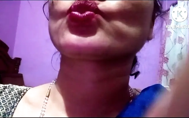 SisLovesMe - Sexy Luxury Girl Demonstrates Her Perfect Body And Round Boobs to Stud