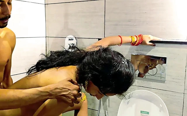 Moana turned 18 Cosplay