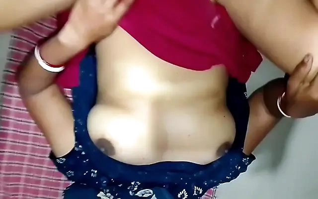NO in the ass! It's my first time! Ouch!!! MILF (18 years old)