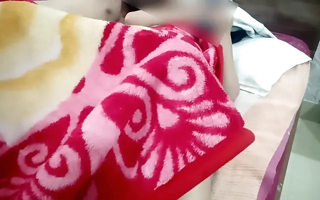 Profesora milf mexicana de grandes tetas ense&ntilde;a el curso de anatom&iacute;a a sus alumnos