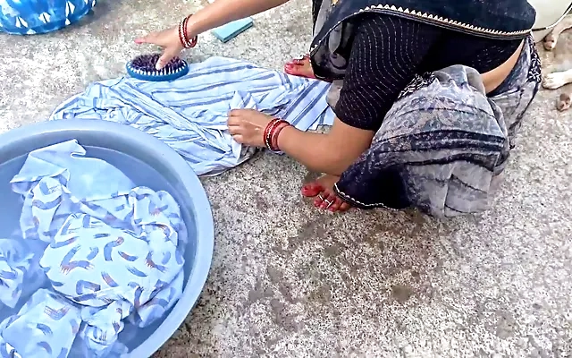 Busty Stepmom Offers to Give Her Stepson a Massage and It Ends up With Hardcore Ramming - Racymom