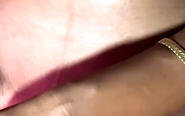 Spontaneous, hot, mass free fuck on the beach! Free hole choice!