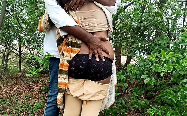 Stepsister running late for class, but her dripping pussy still needs my dick and creampie