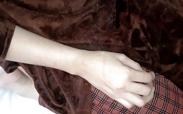 Breastfeeding MILF Asian Lactating Handjob Cumshot Big Tits Milk Jerking