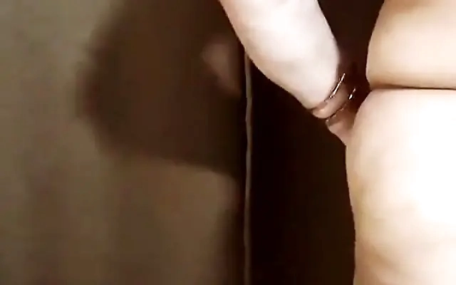 Arabian rebolando com a bunda gigante no dotado pauzudo
