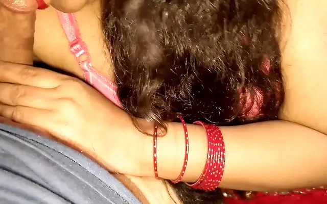 Joven petite de 18 a&ntilde;os de vagina rosada es follada por verga negra por salir de fiesta