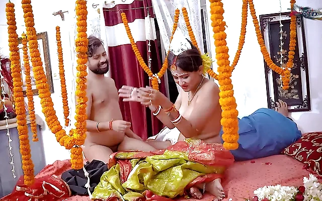 Desi local village teen school girl outdoor sex video, Indian Beautiful village girl MMS