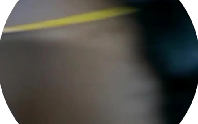padrastro se folla a hijastra en casa mientras su madre no esta en casa