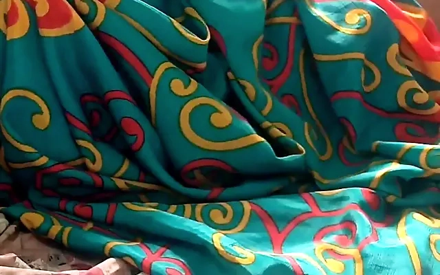 This girl has a dildo in her ass, she wants me to fuck her tight pussy