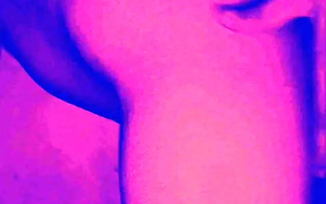Virtual Sex Cumshot. A Sexy Friend Showed How A Real Man's Morning Should Begin.
