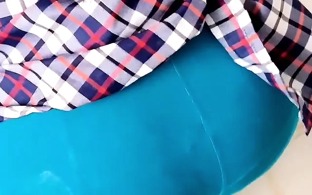 I ride his dick untill my but was full of load ! Best fuck !!